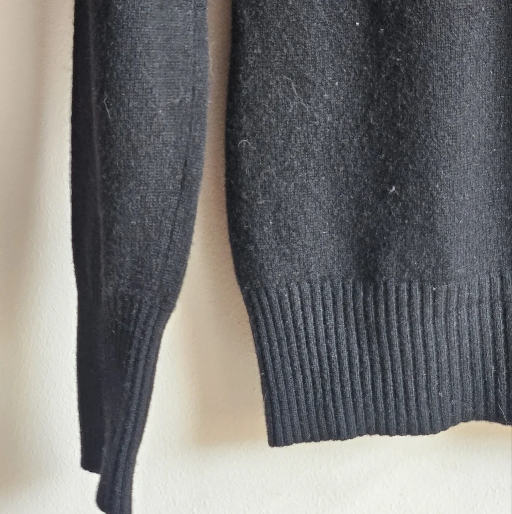 C3 Cashmere Black Sweater with Yellow Dragon Sleeve Design in Women's M - Picture 3 of 10